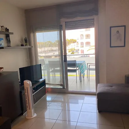 Moll Con Piscina Apartment L'Escala